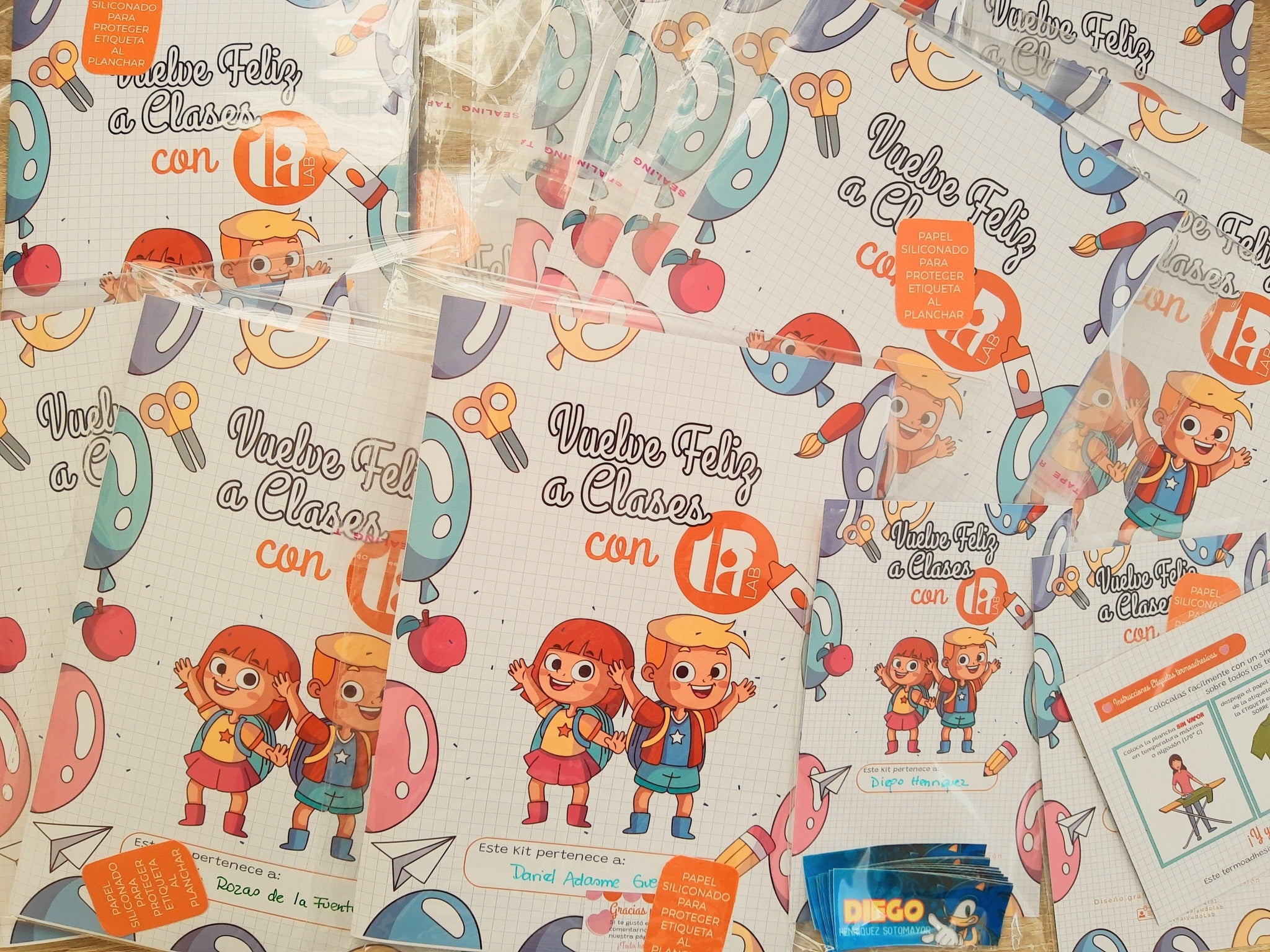 Pack Etiquetas escolar "Vuelve Feliz a clases"